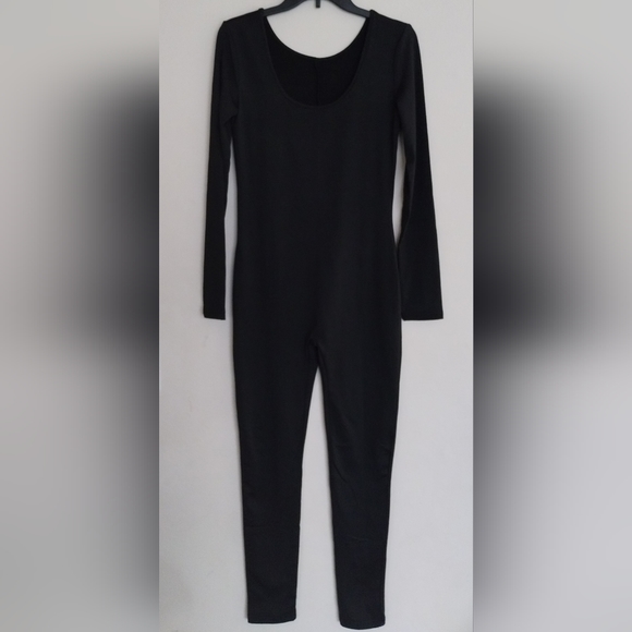 Jumpsuit - Picture 3 of 12